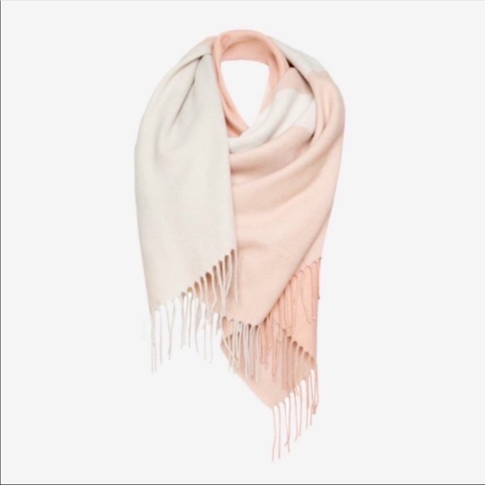 Soia & Kyo Woven Scarfigan with fringe/ NWT - Picture 4 of 4